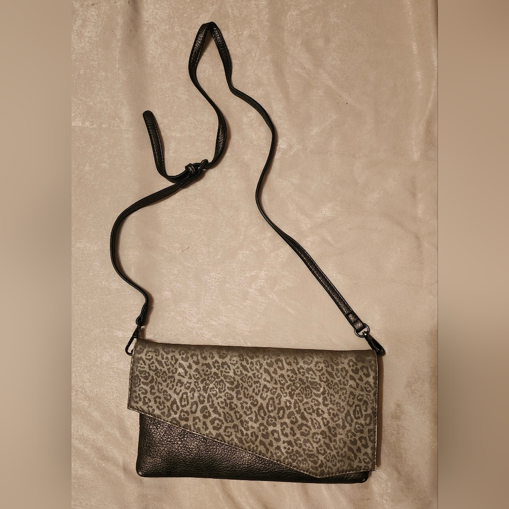 Jen &Co Leopard Print Crossbody Bag